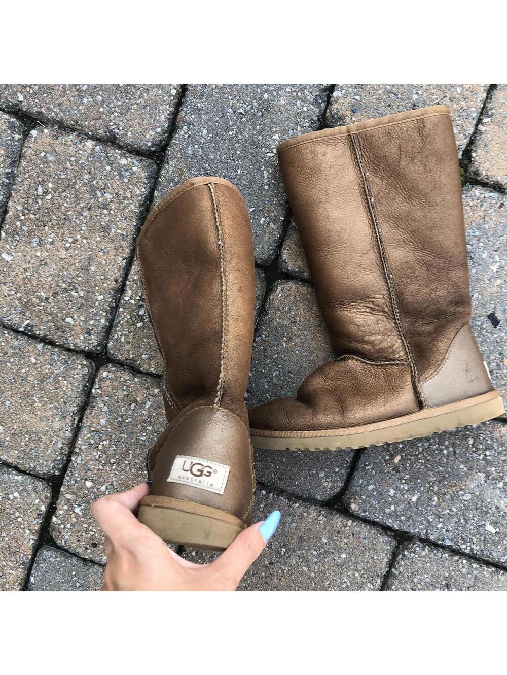 UGG Australia Women's Metallic Bronze Winter Boots - Picture 2 of 4